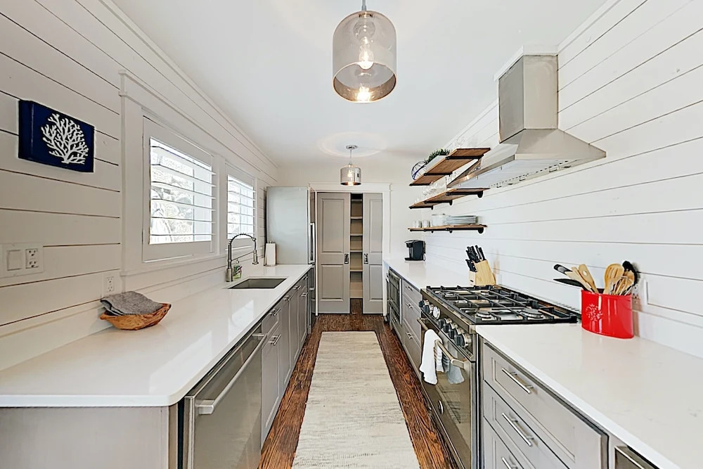 Victoria House 3 Bedrooms 2 Bathrooms Home