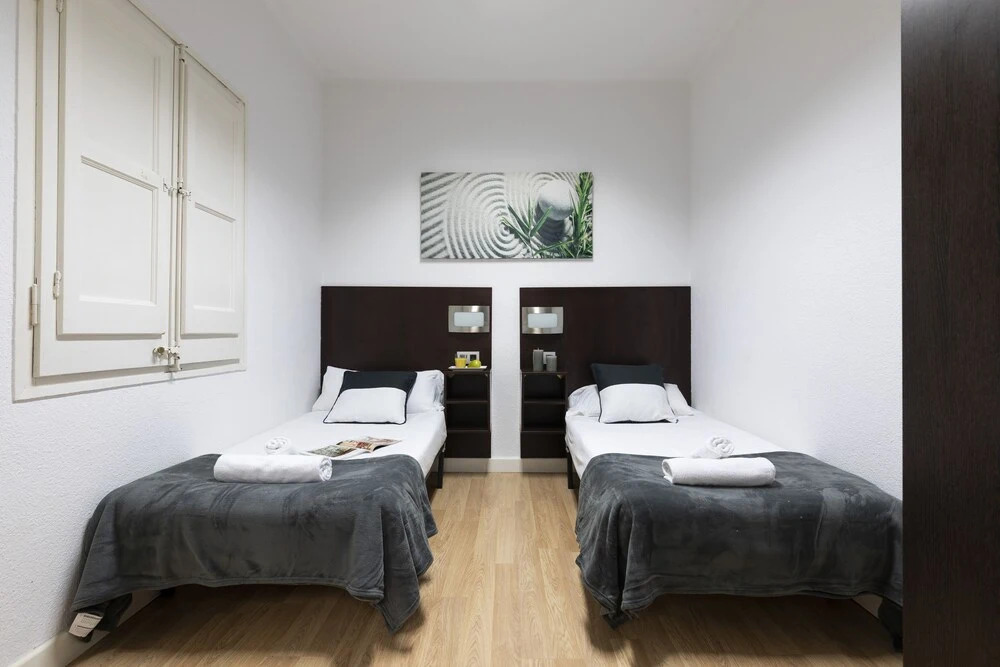 AB Eixample Viladomat Apartments