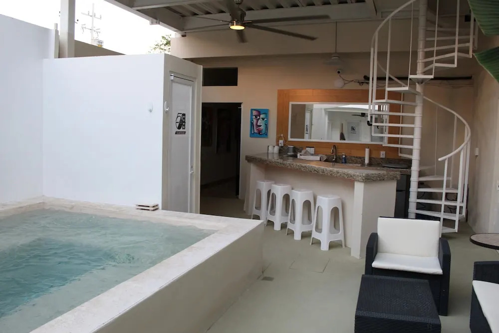 Door54 Guest Suites