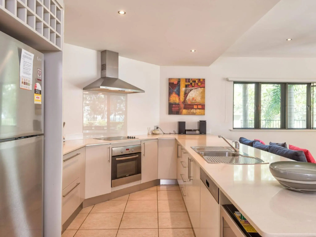 Cairns Beach Holiday Apartment