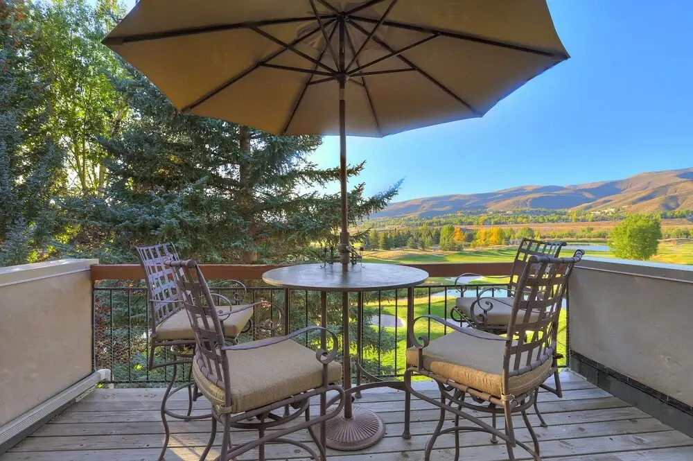2br In The Seasons At Arrowhead-vaulted Ceilings 2 Bedroom Condo by RedAwning