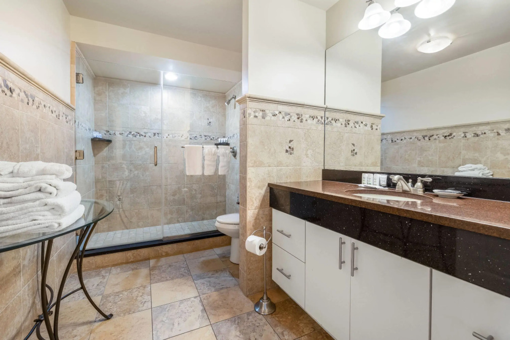 Ramada by Wyndham State College Hotel & Conference Center