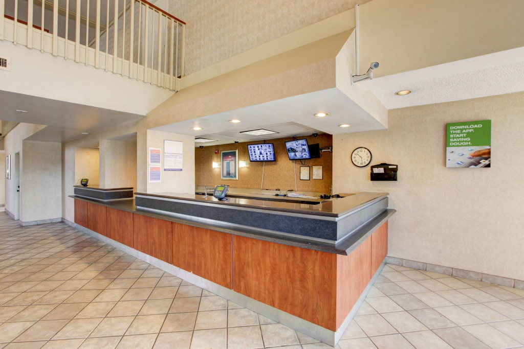 Motel 6-Santa Ana, CA - Irvine - Orange County Airport