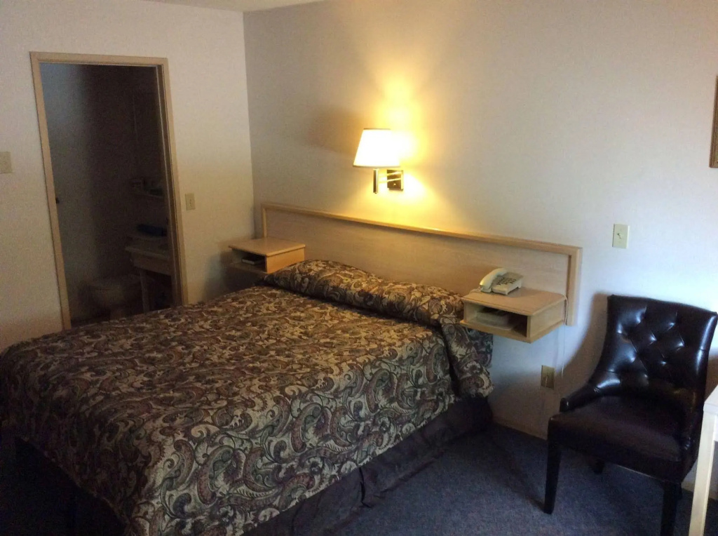 Super 8 by Wyndham Clearwater BC