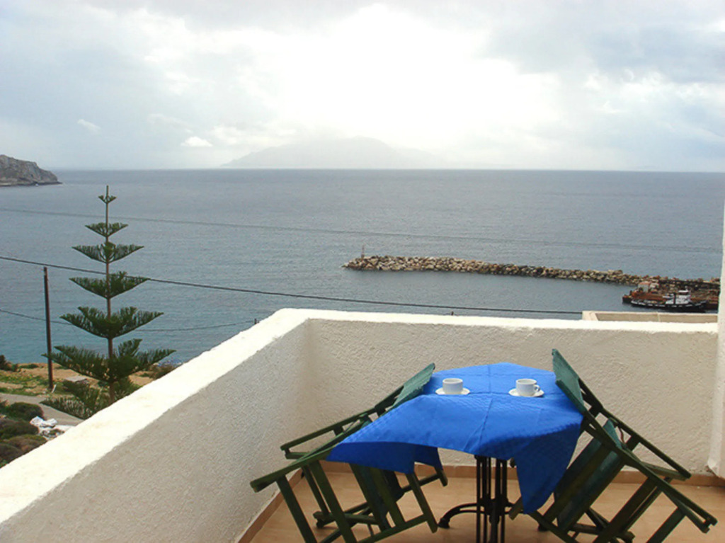 Hotel Finiki View