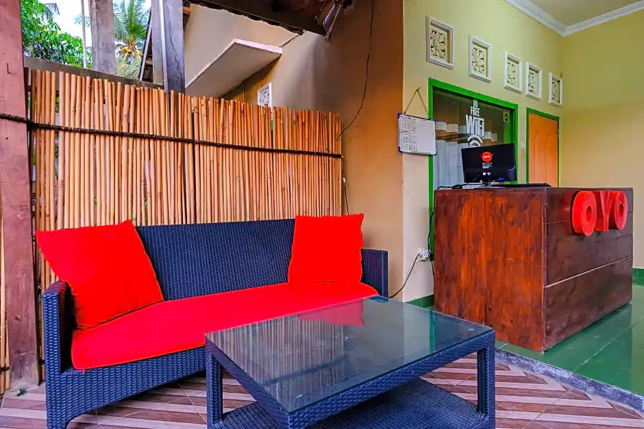 1793 Kuta Circle Homestay