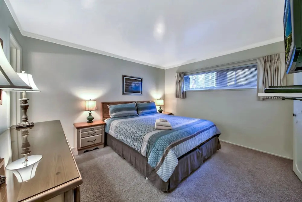 Irving's Bavarian Ge  1139hb 3 Bedroom Condo
