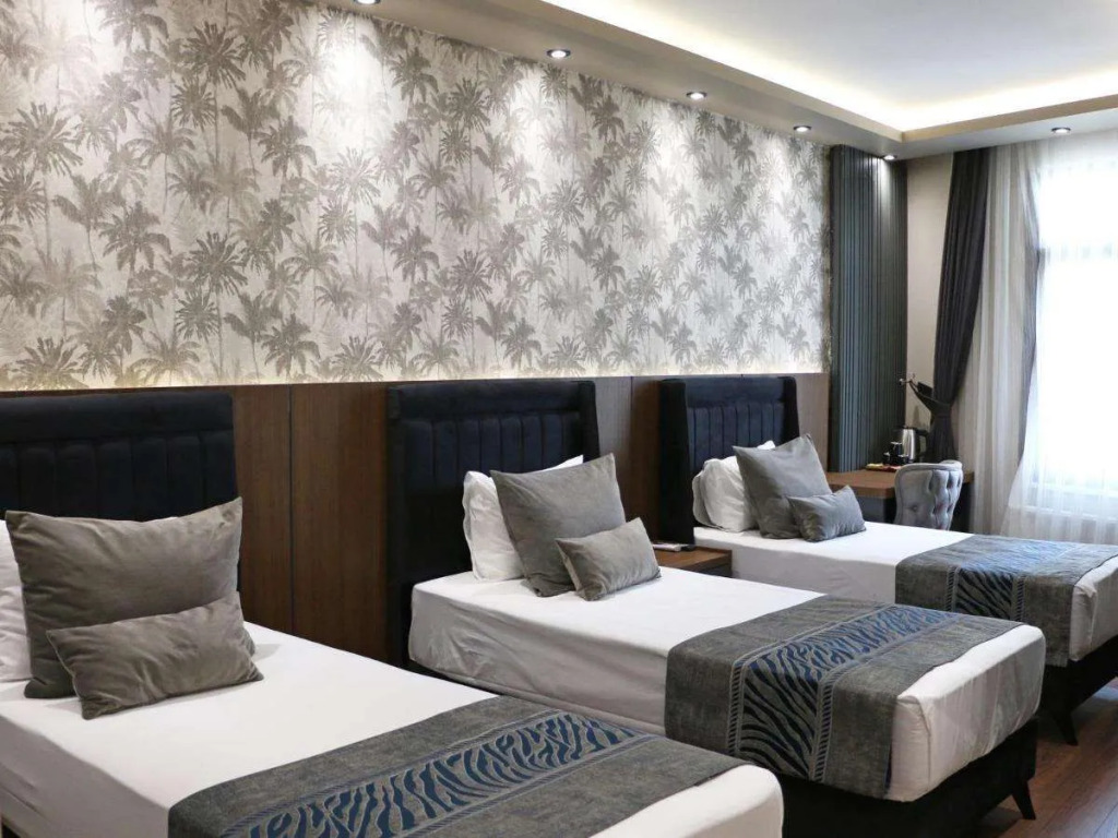 Grand Uskudar Hotel