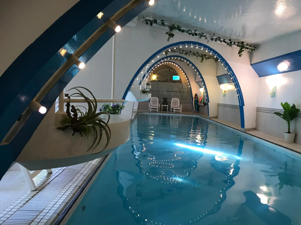 Coral Garden 7 Pools