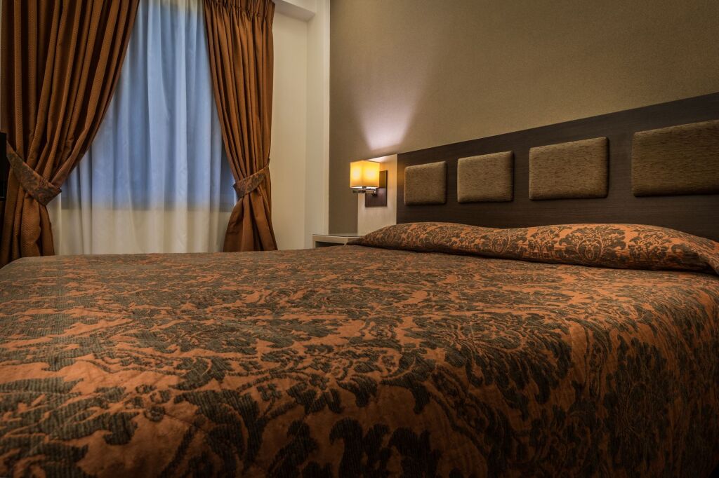 Rex Hotel