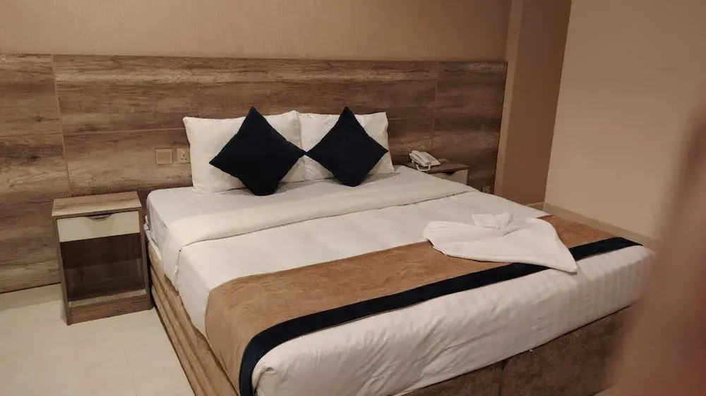 فندق اللؤلؤة البلاتيني - Platinum Pearl Hotel