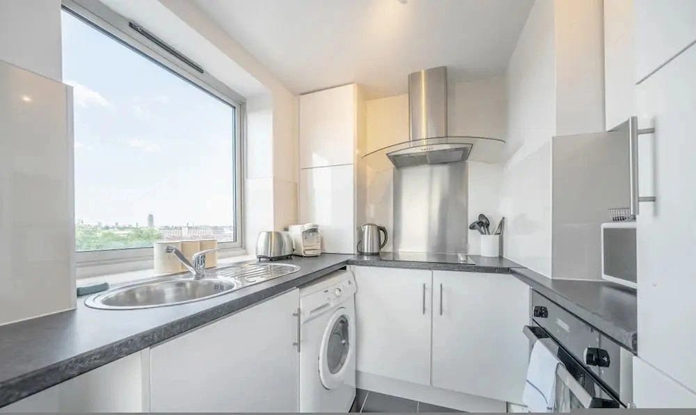 Stunning Flat in Chelsea Kings Road With Balcony