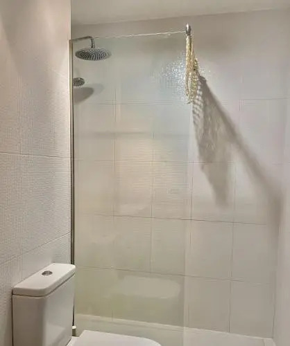 Victoria Court - 1 bed pool & sea view