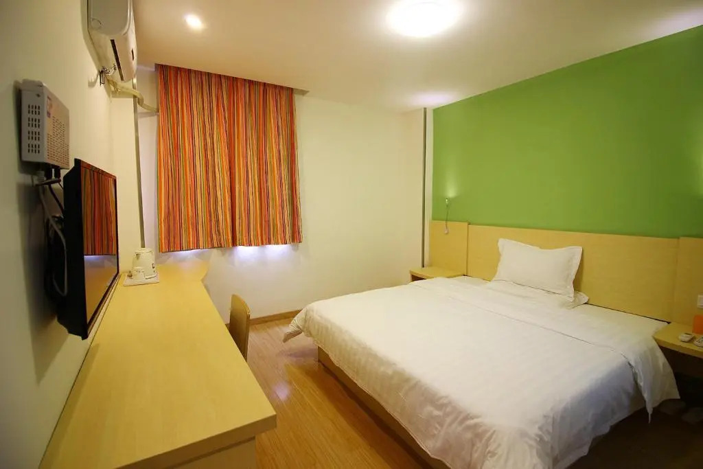 7Days Inn Zhuhai Doumen district government pedestrian street