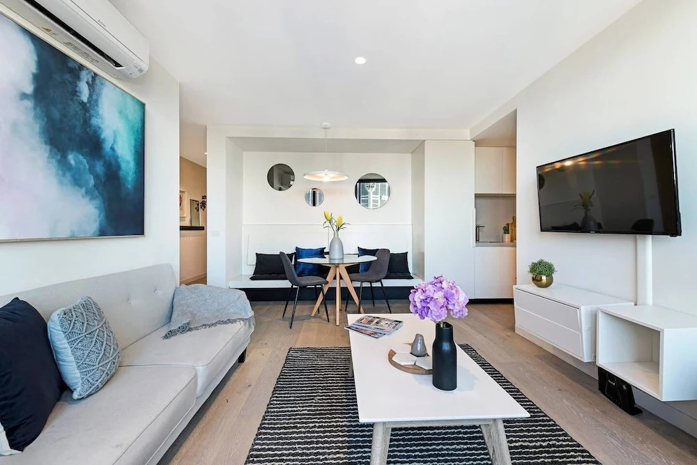 Melbourne City Centre Designer 2bedroom Apt Vme398