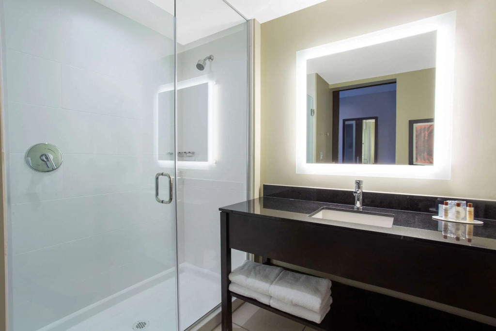 Garner Hotel Page - Lake Powell Area by IHG