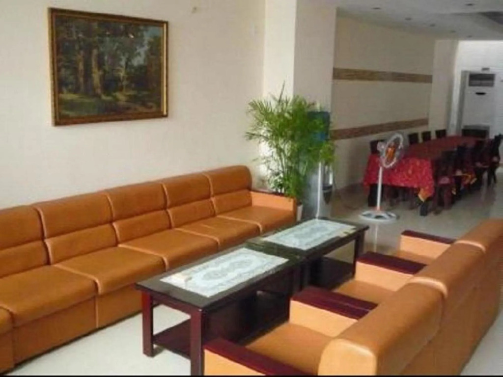 Duc Minh Saigon Airport Hotel
