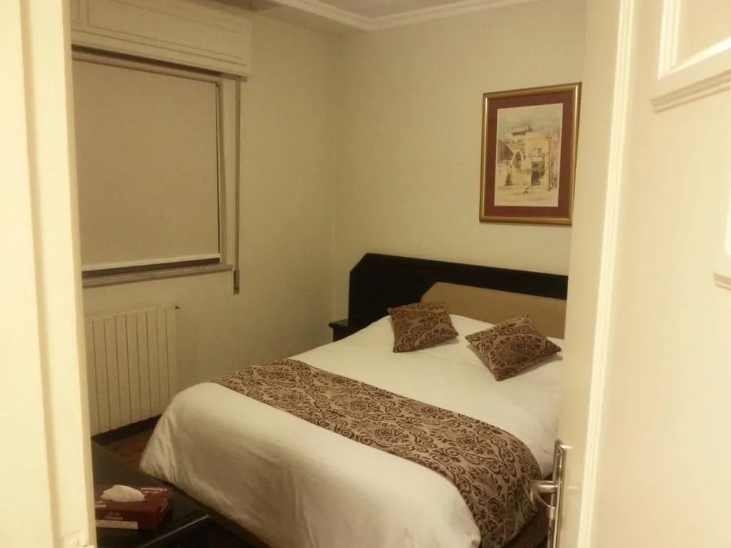 Clermont Hotel Suites