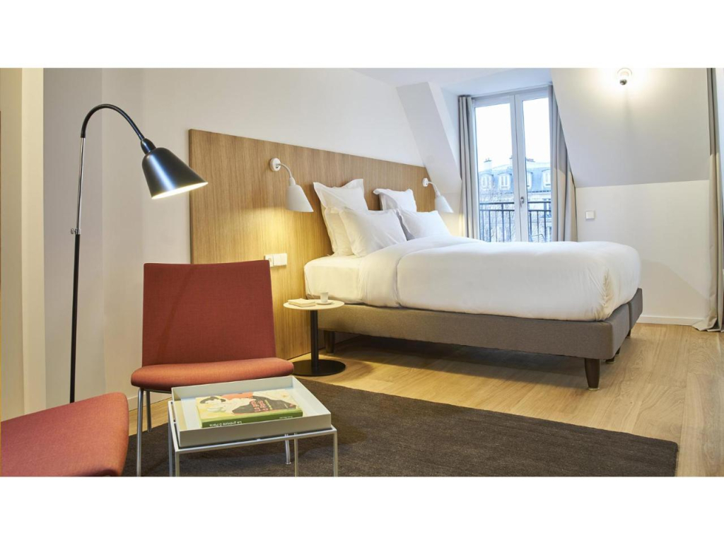 Отель 9Hotel Republique