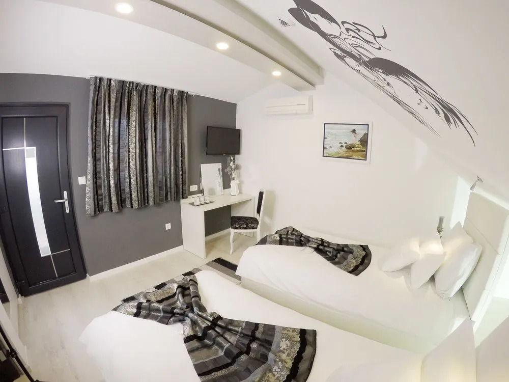 Rooms Villa Downtown