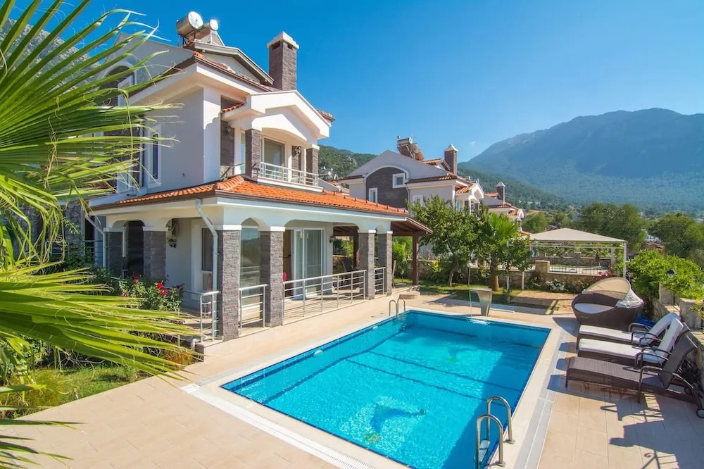 Arnna Villa 1 by Villa Buketi