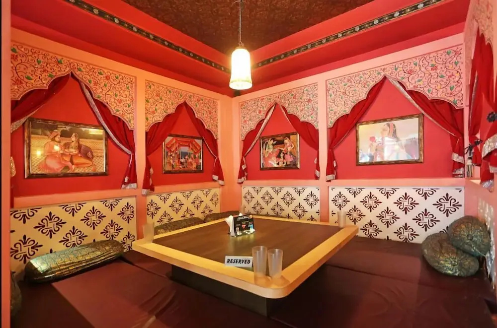 Hotel Lal Qila