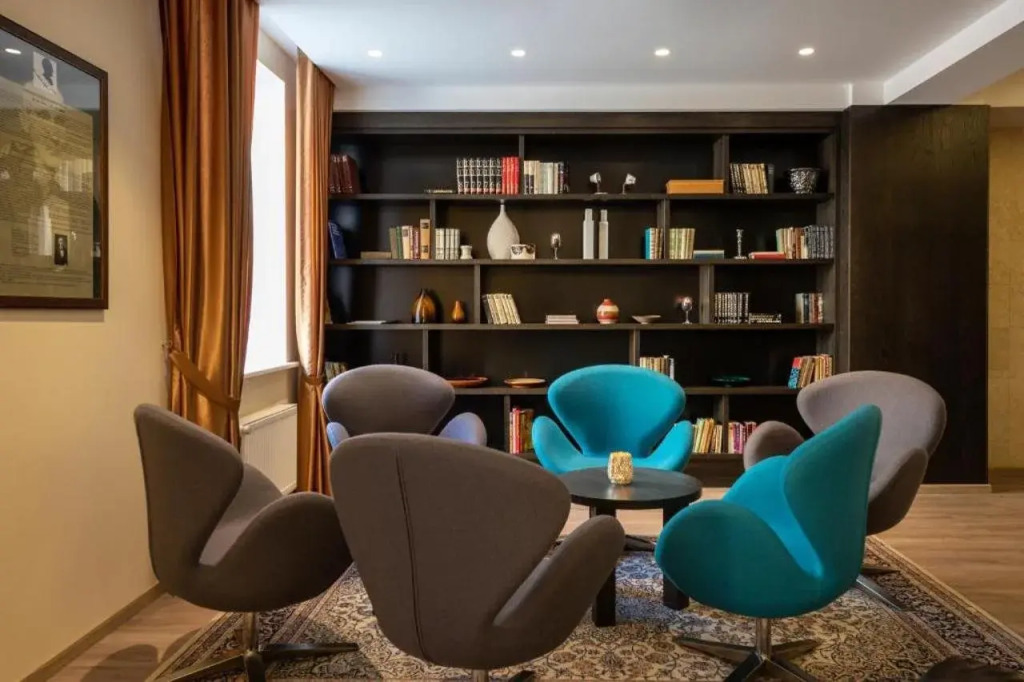 Kreutzwald Hotel Таллин