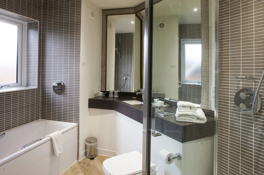 Holiday Inn Lancaster by IHG