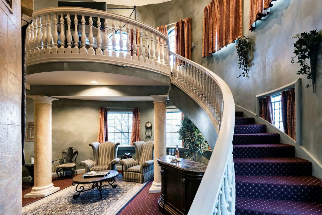 Chateau Avalon