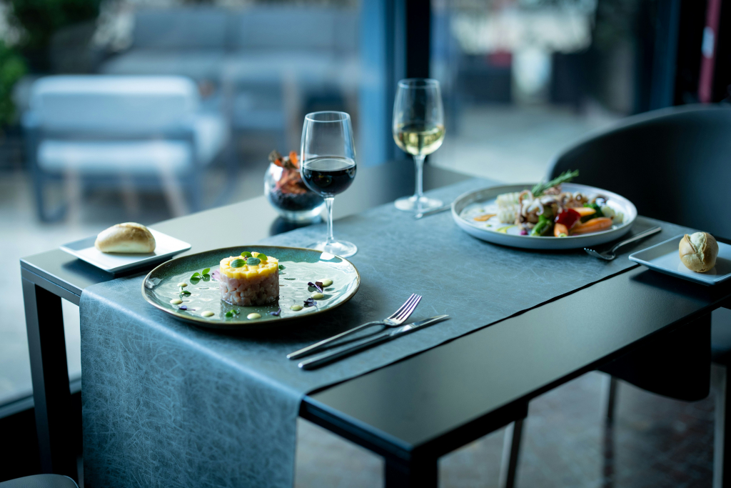 Отель Unahotels Century Milano