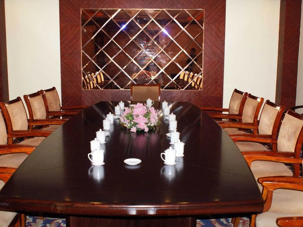 Jiujiang Huaqi Holiday Hotel