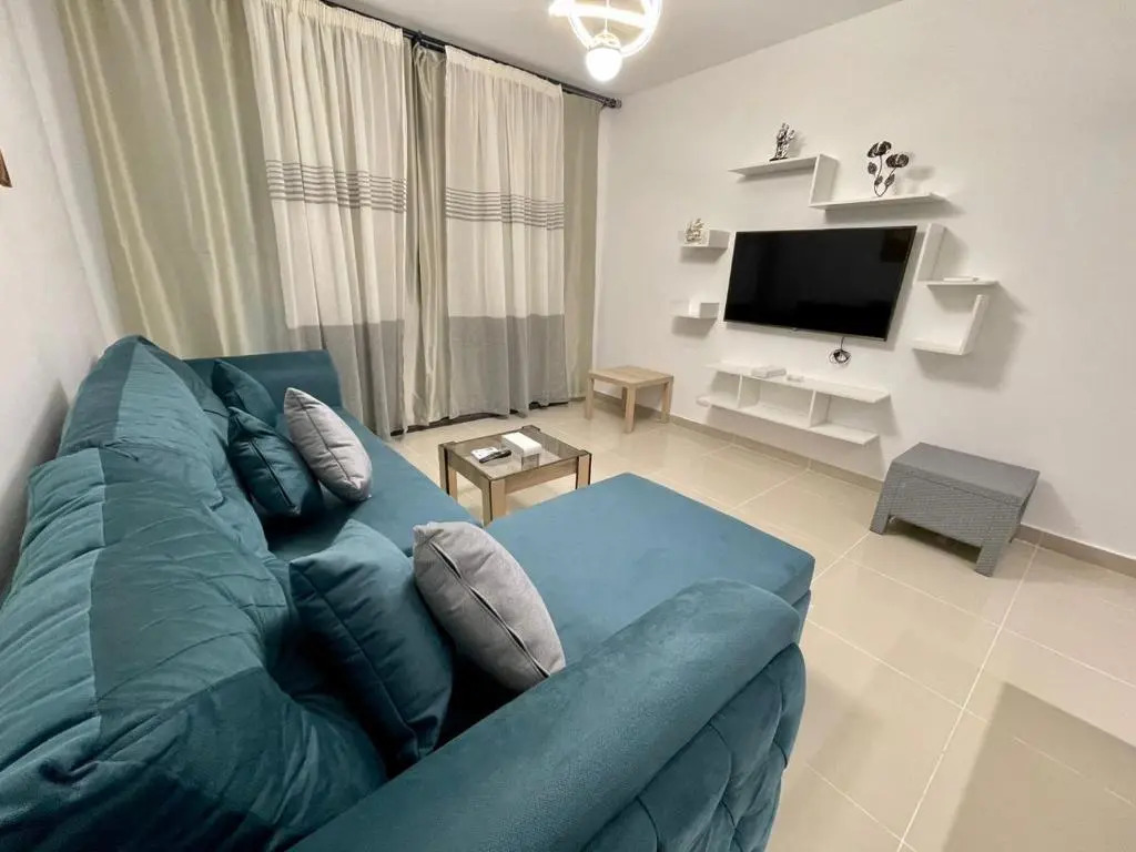 G Cribs 2 Br Sharing Pool (Adults Only)