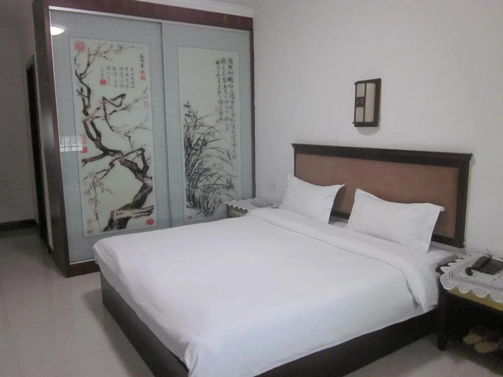 Qingshan Inn