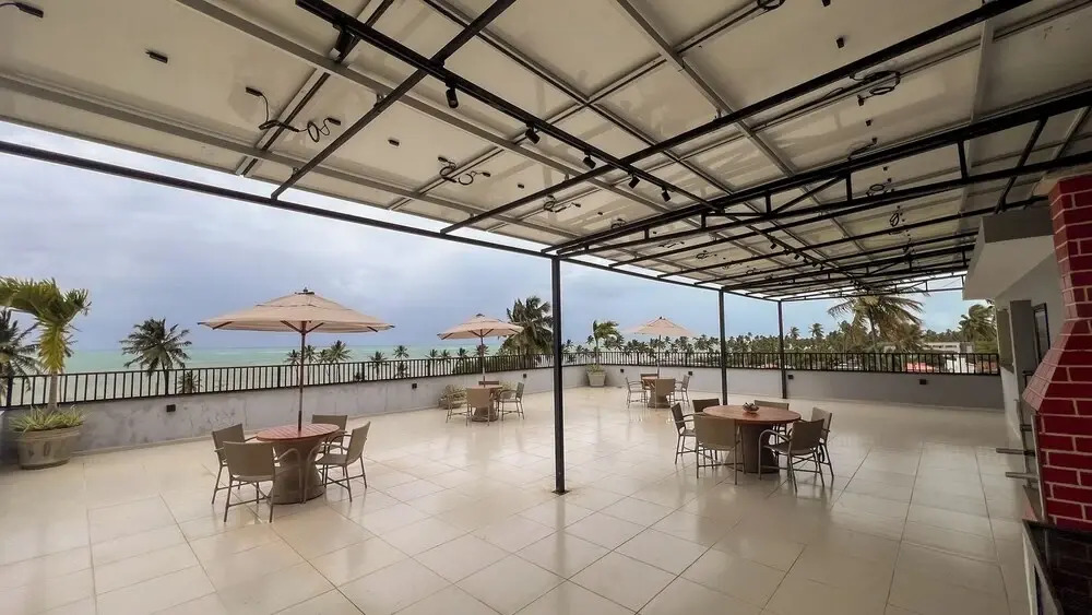 Apto com Piscina e Sal o de Jogos a 100m da Praia