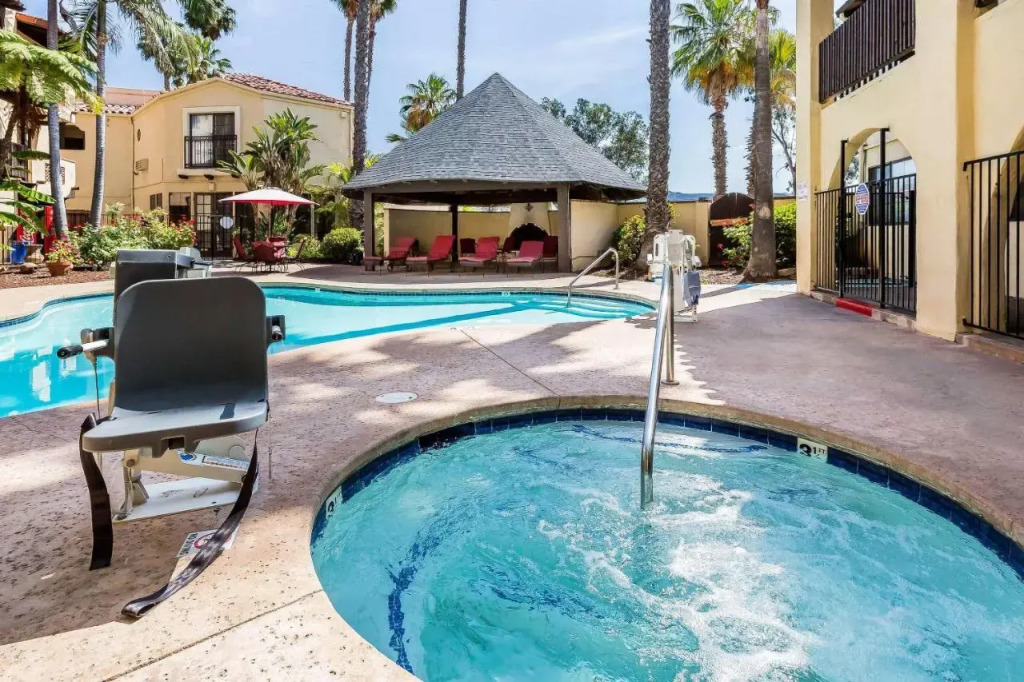 Comfort Inn La Estancia