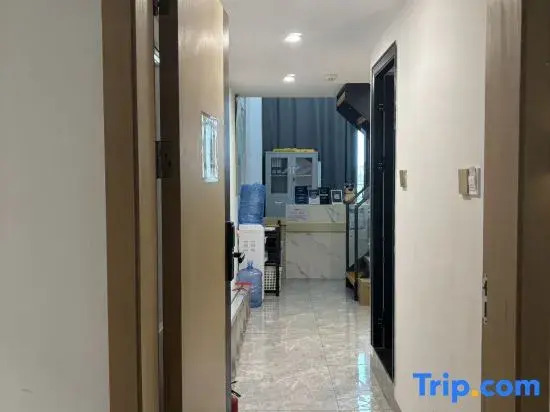 Zhaoqing · Starisland  Starisland Family Lakeview Hotel (Qixingyan East Gate Square Branch)