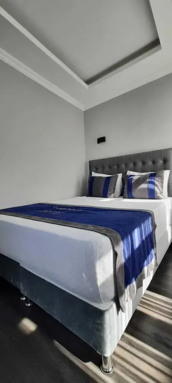SAND DOOR HOTEL