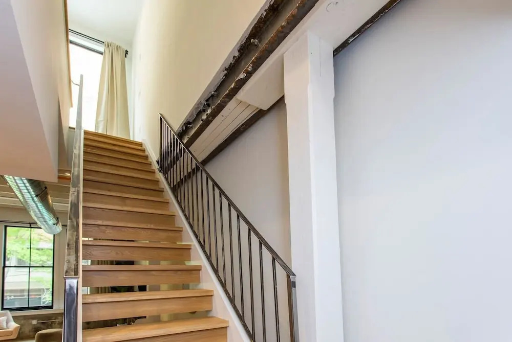 Inventors Loft 1 - Relax/play/explore- Center City