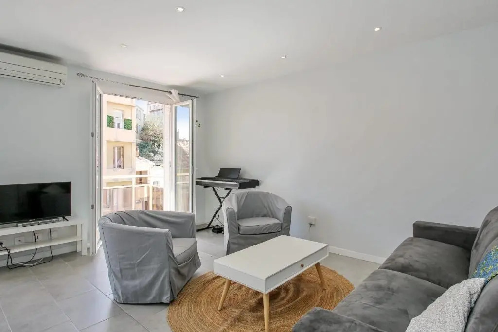 Magnificent bright flat a 5 min walk from the beach in Marseille - Welkeys
