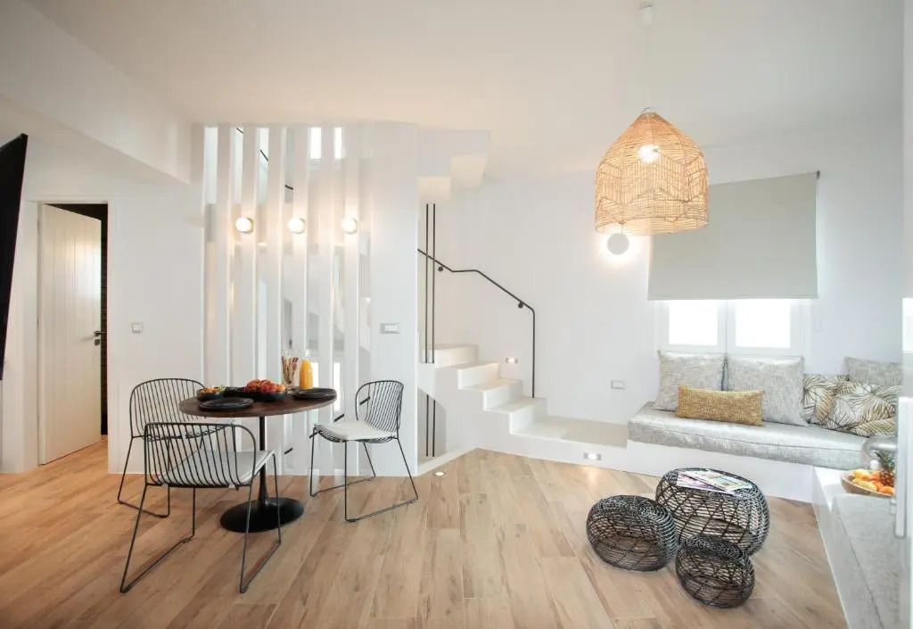 Sunday Luxury Suites