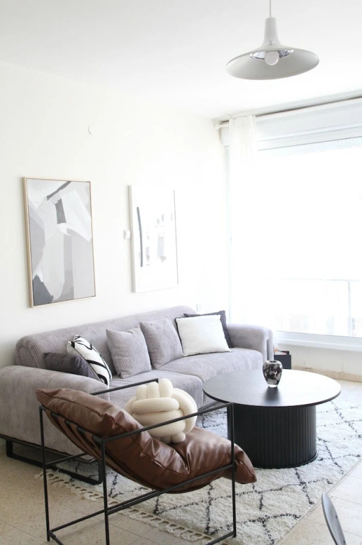 Charming Old North near Park by FeelHome