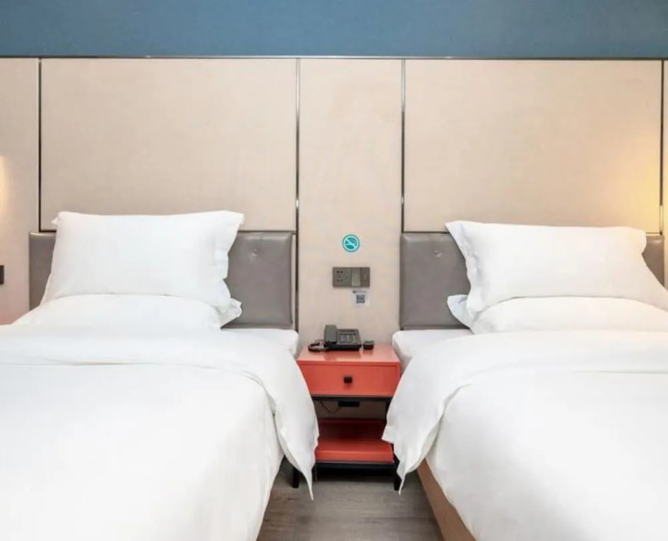 Vyluk Hotel Chongqing Light Rail Station