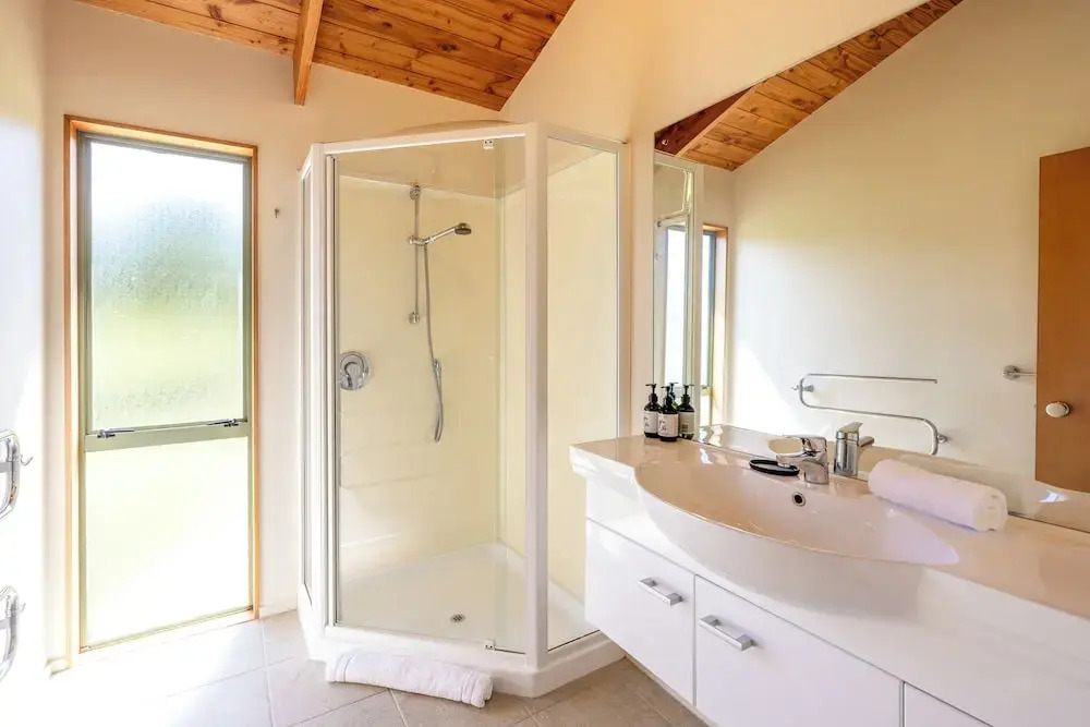 Tikirau Bay Views in Oneroa