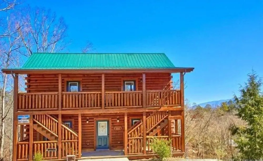 Smoky Mountain Lodge