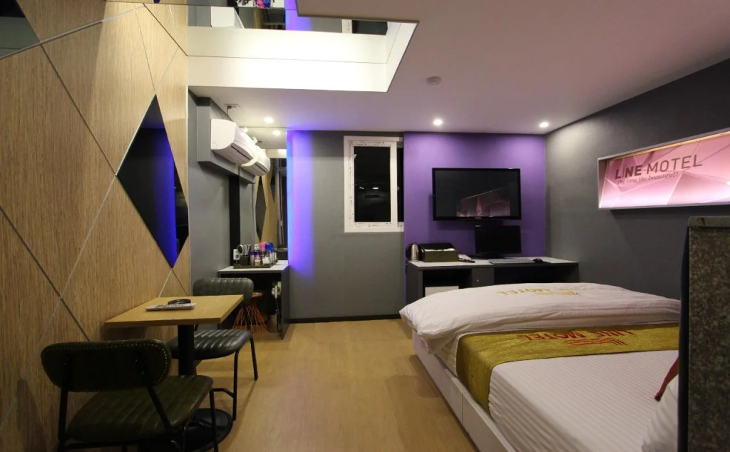 Line Motel