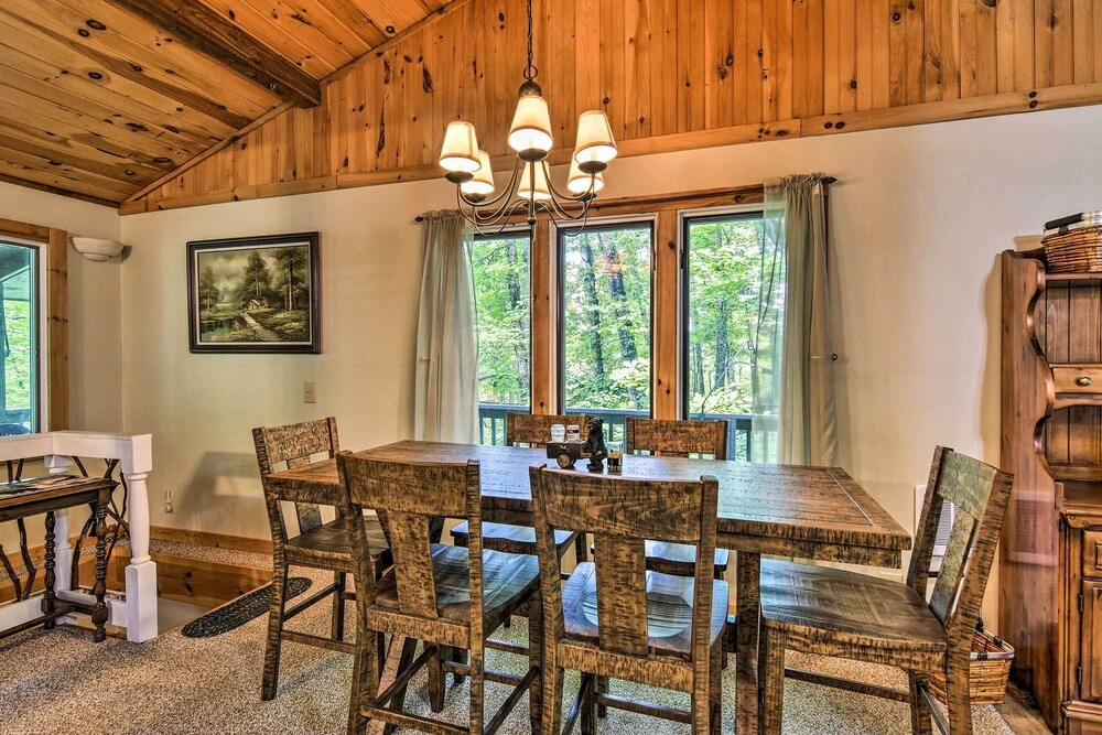 Robbinsville Cabin w/ Deck: 3 Mi to Fontana Lake!