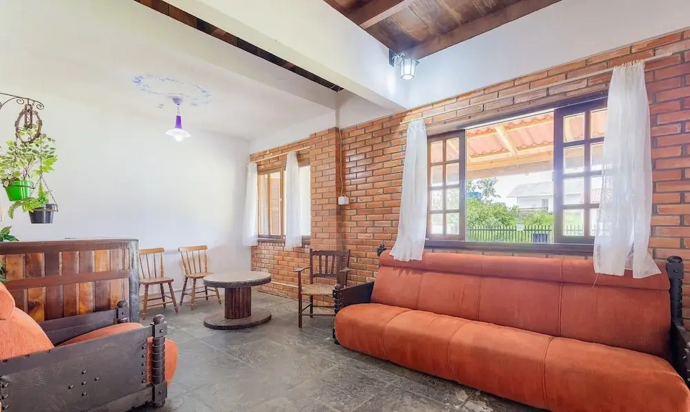 Large 3-bedroom House in Penha Sel0068