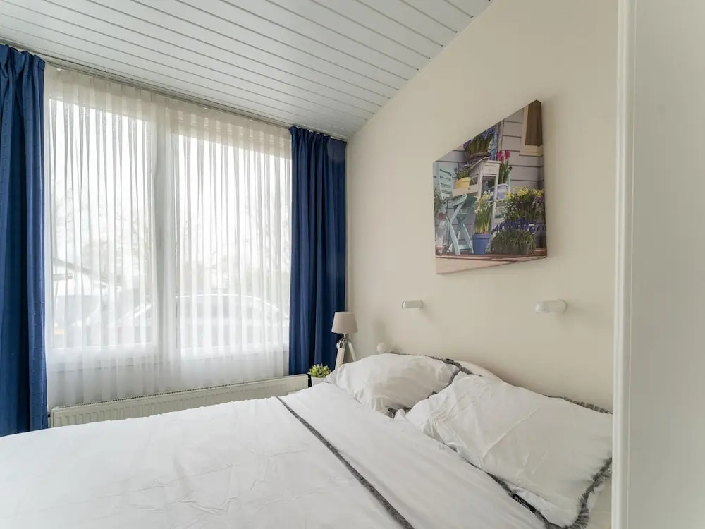 Holiday Home in Zeeland near Lake