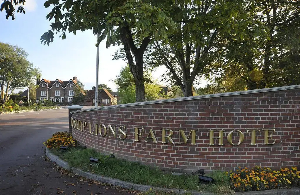 The Boship Lions Farm Hotel