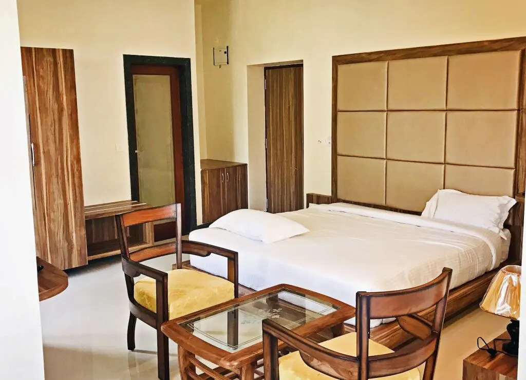 The Everest Hill Resort Suites with Jacuzzi Spa - Resort in Kumbhalgarh